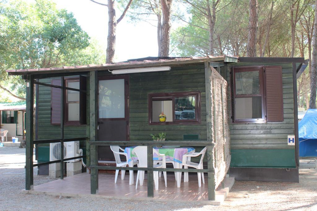 Villaggio Camping Lungomare クローパニ エクステリア 写真