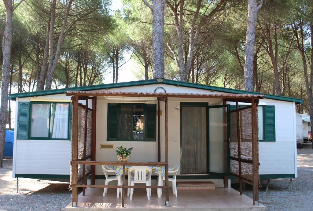 Villaggio Camping Lungomare クローパニ エクステリア 写真