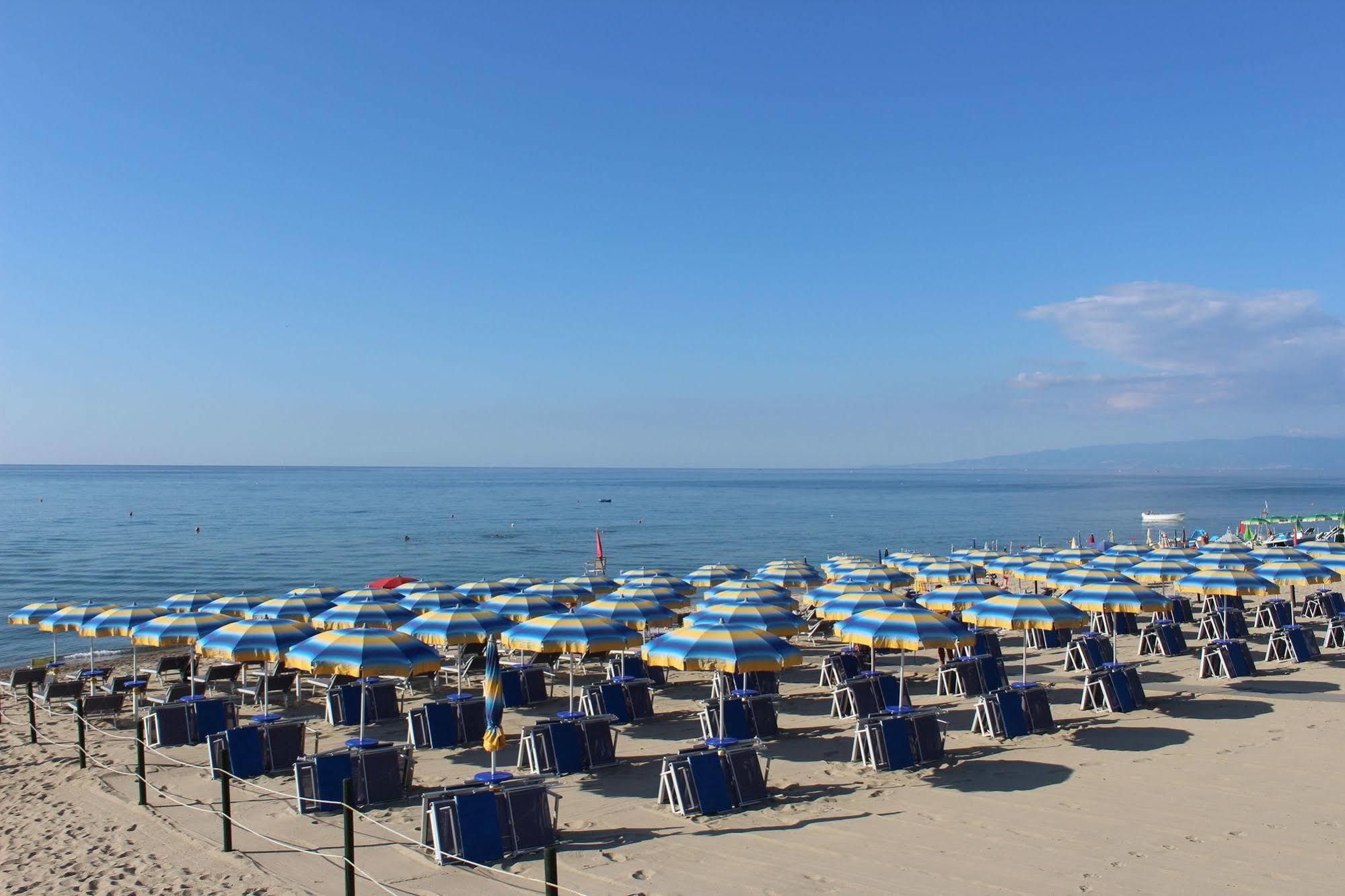 Villaggio Camping Lungomare クローパニ エクステリア 写真