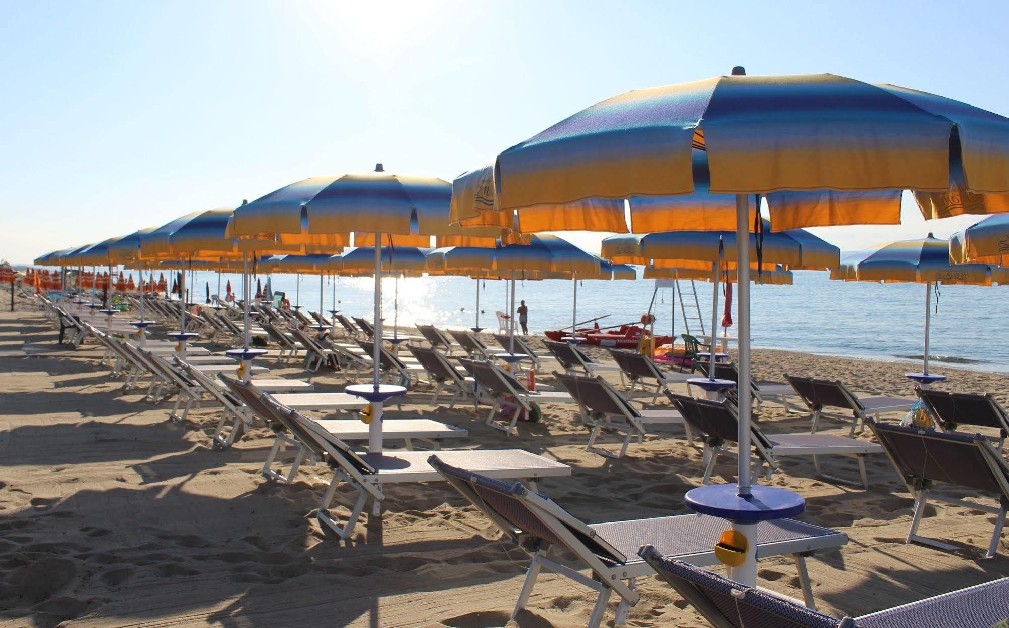 Villaggio Camping Lungomare クローパニ エクステリア 写真
