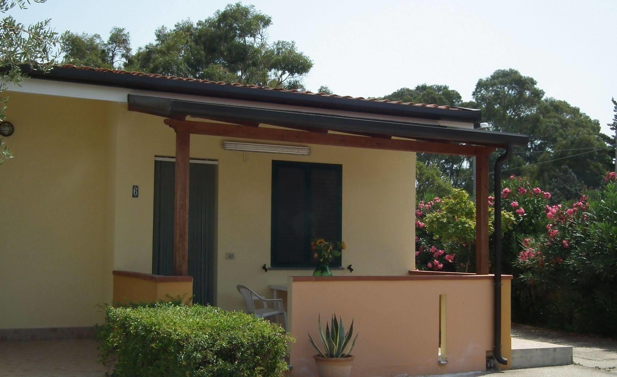 Villaggio Camping Lungomare クローパニ エクステリア 写真